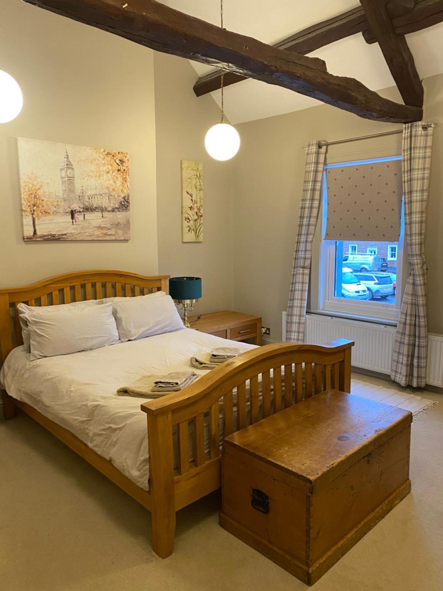 Kezbah 1, 22 The Square Centre Of Dalston Village คาร์ลไอเอิล ภายนอก รูปภาพ